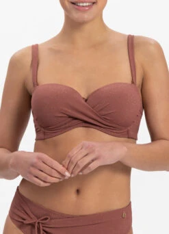 Titelseite -Beachlife Verkäufe 105 573