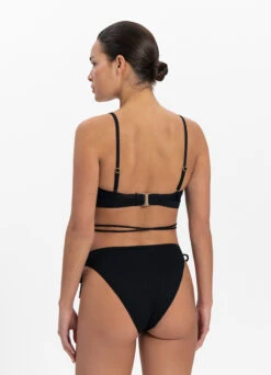 BEACHLIFE Black Swirl Twist Bikinitop -Beachlife Verkäufe 123 969 217 696 3