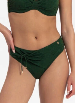 BEACHLIFE Green Embroidery Hoog Bikinibroekje